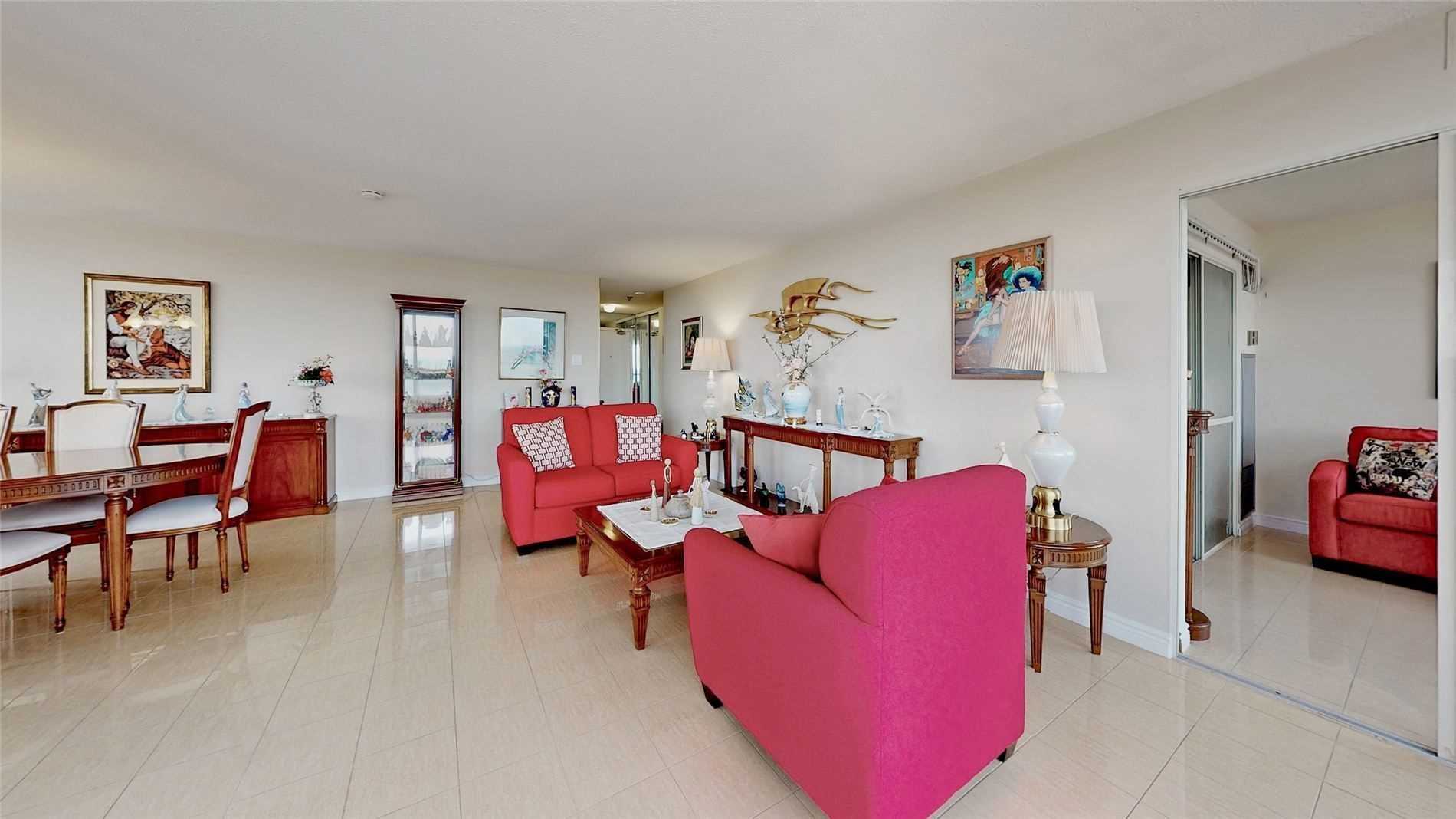 1 Clark Ave W, #1604