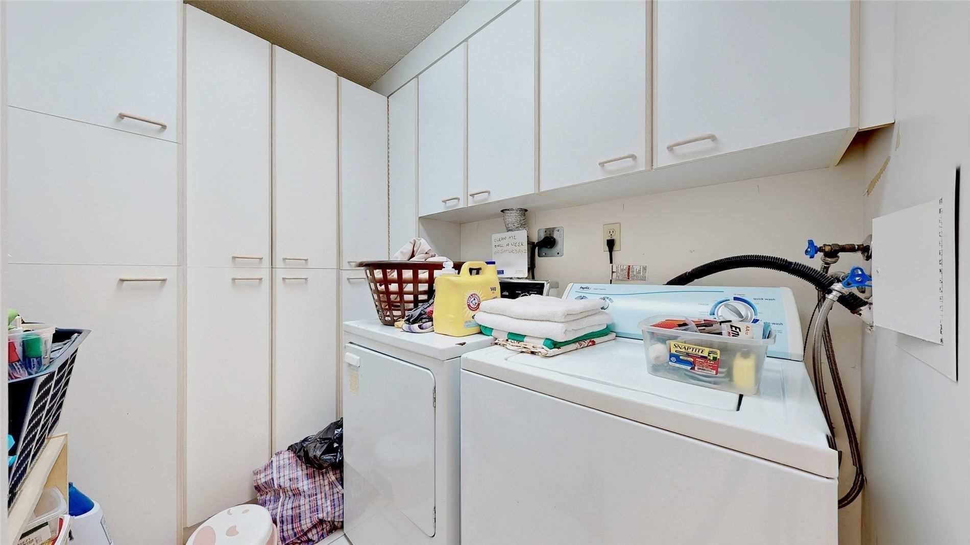 1 Clark Ave W, #1604
