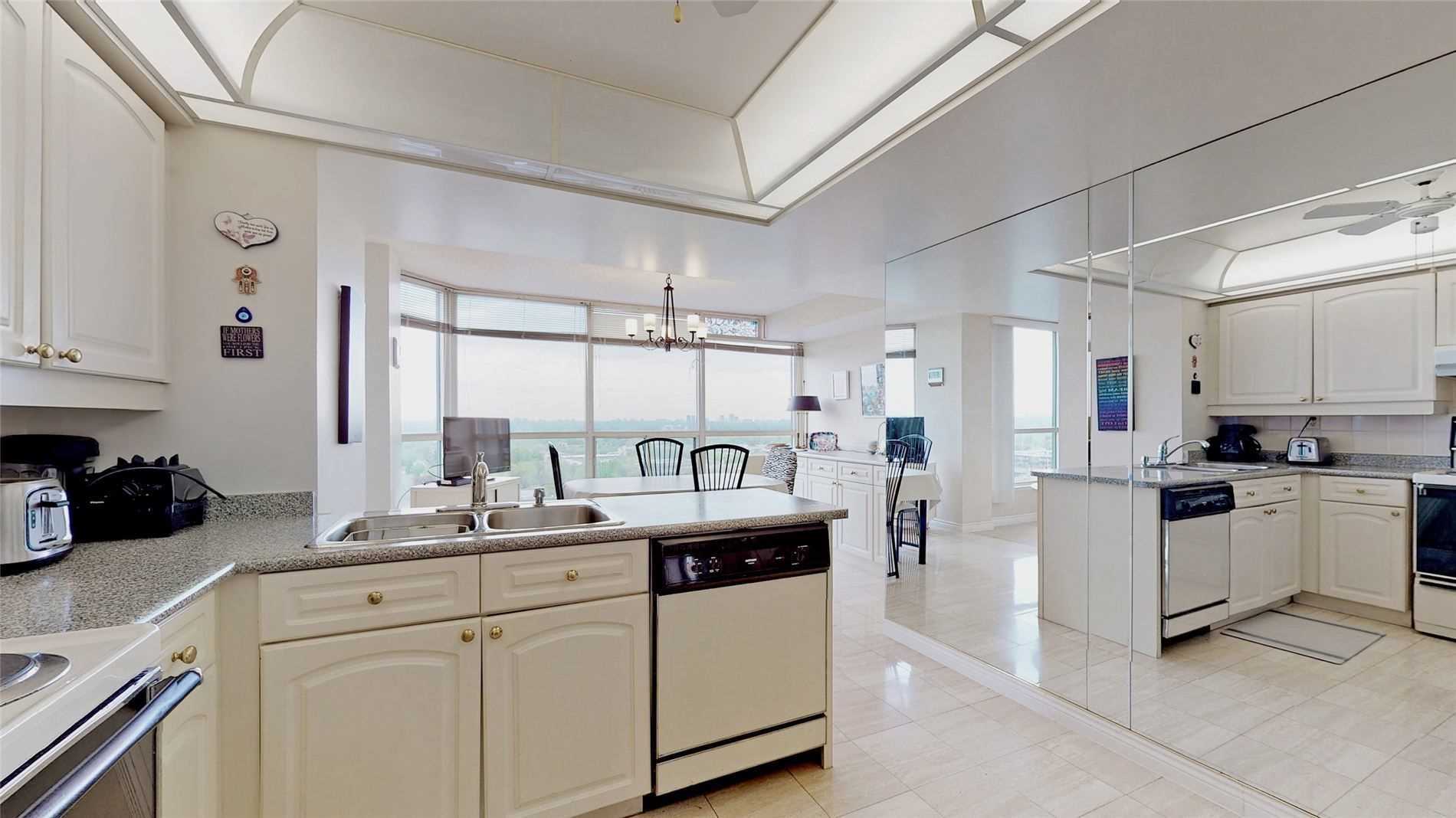 1 Clark Ave W, #1604