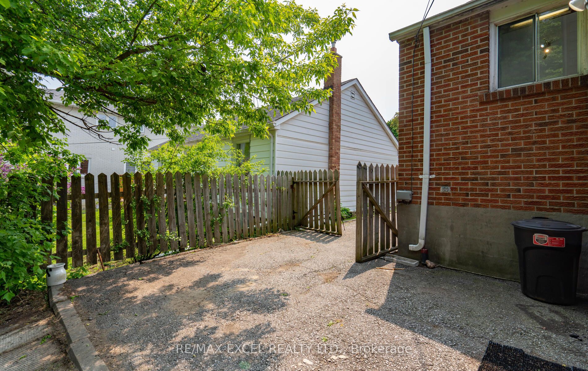 104 Highland Park Boulevard