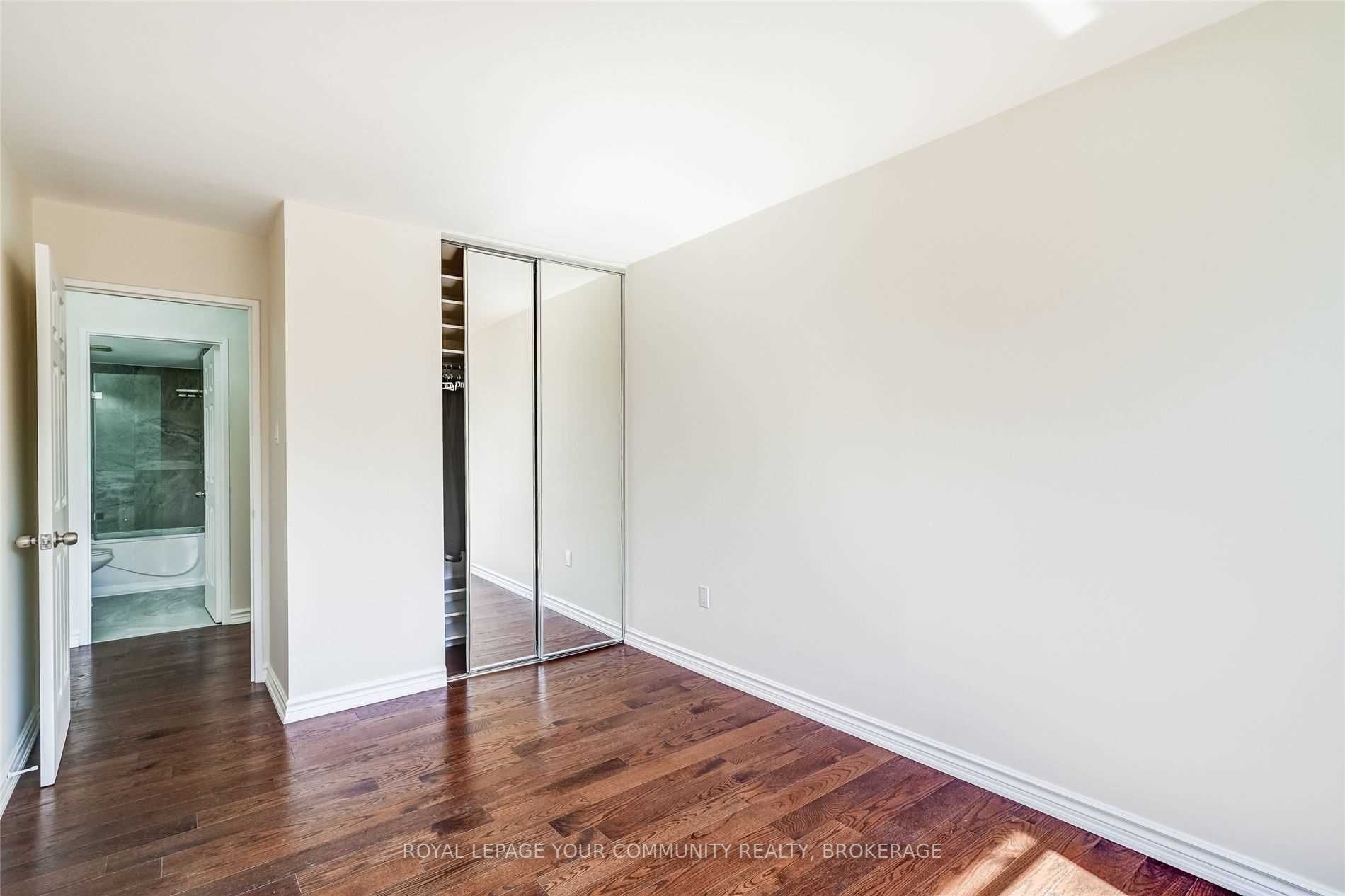 333 Clark Ave W, #422