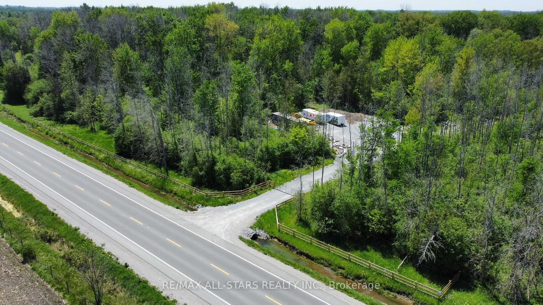 Listing N6035944 - Large Photo # 1