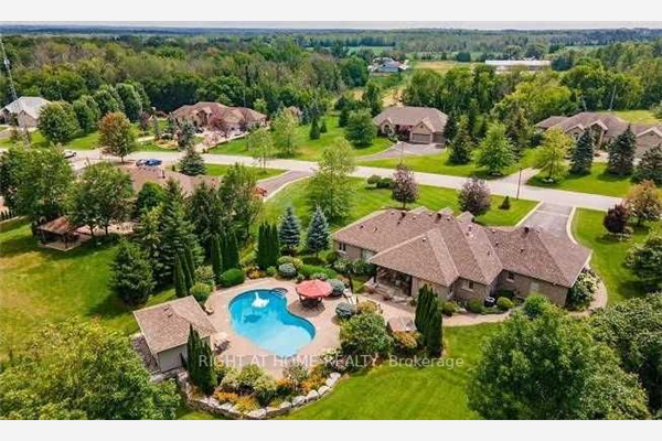 22 Fairbairn Gate, East Gwillimbury