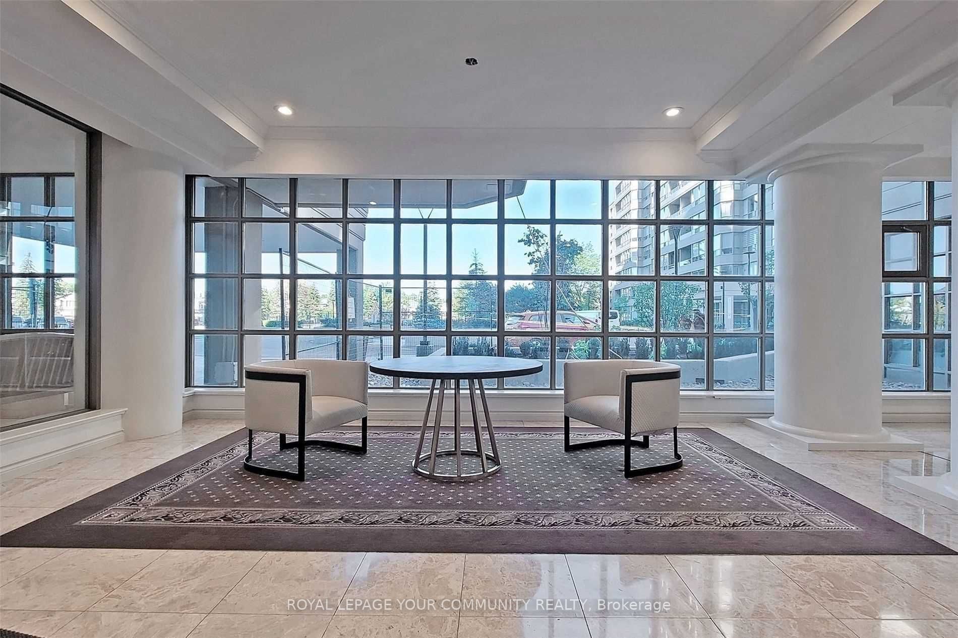 7 Townsgate Dr, #312