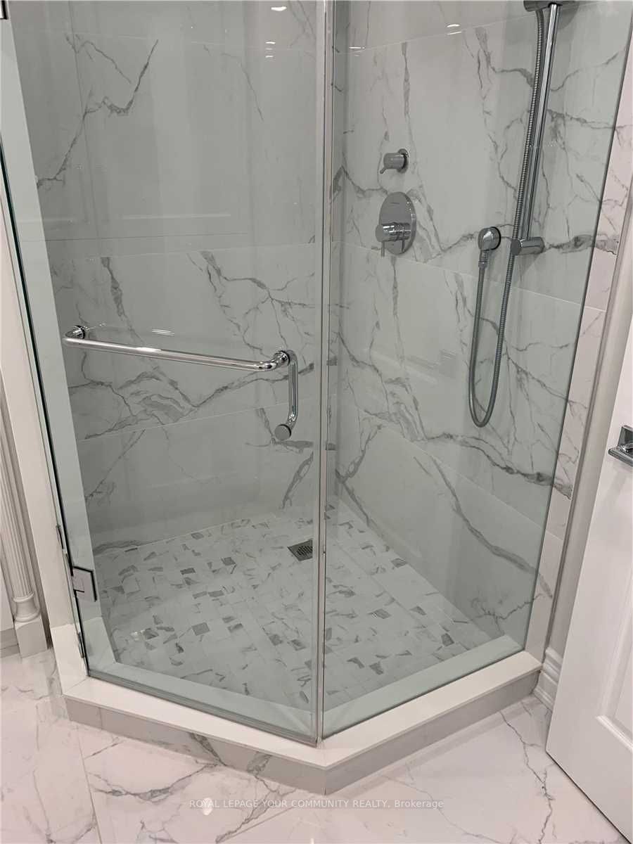 7 Townsgate Dr, #312