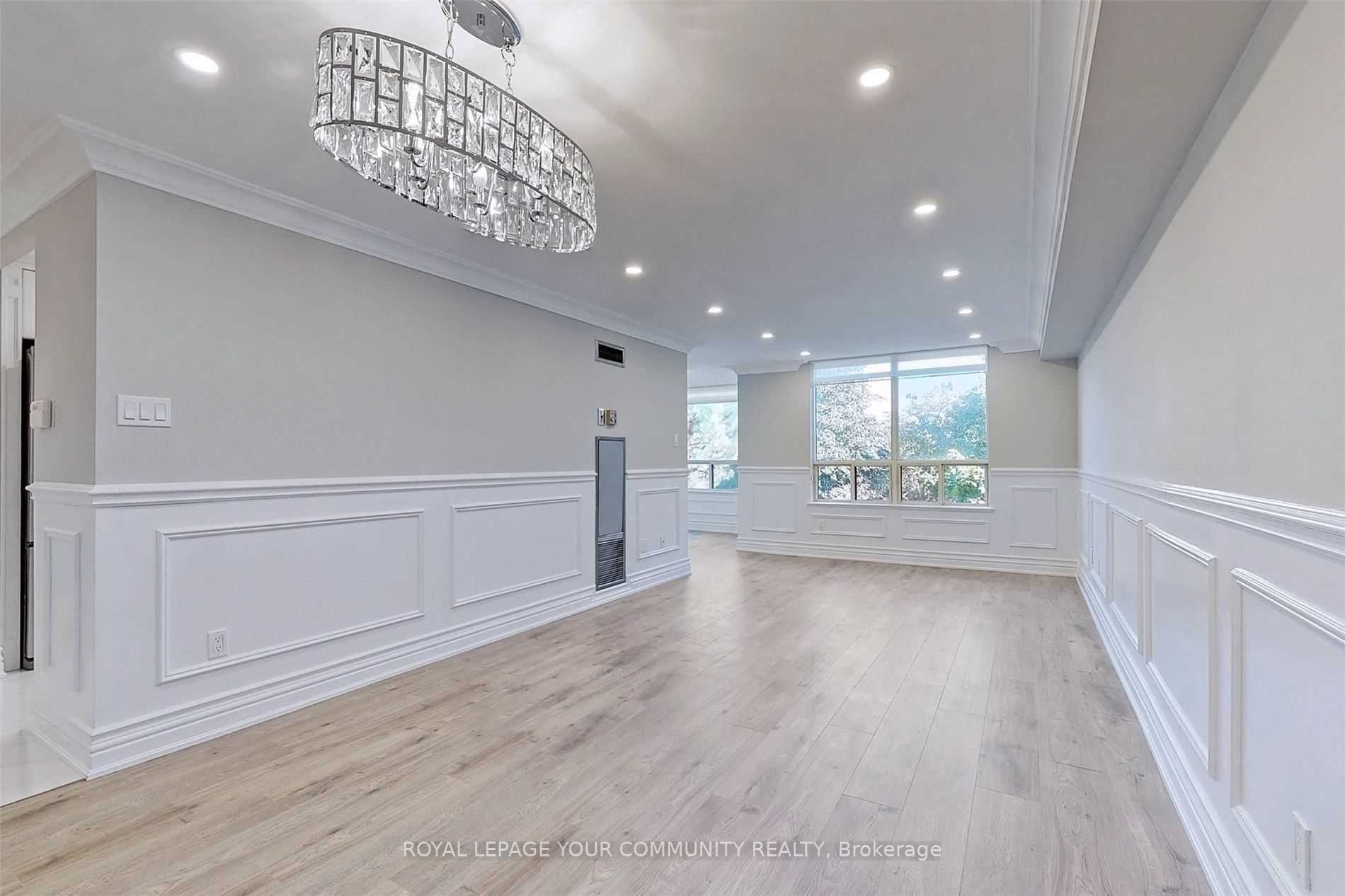 7 Townsgate Dr, #312