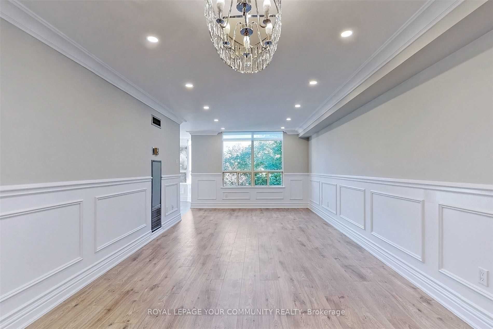 7 Townsgate Dr, #312