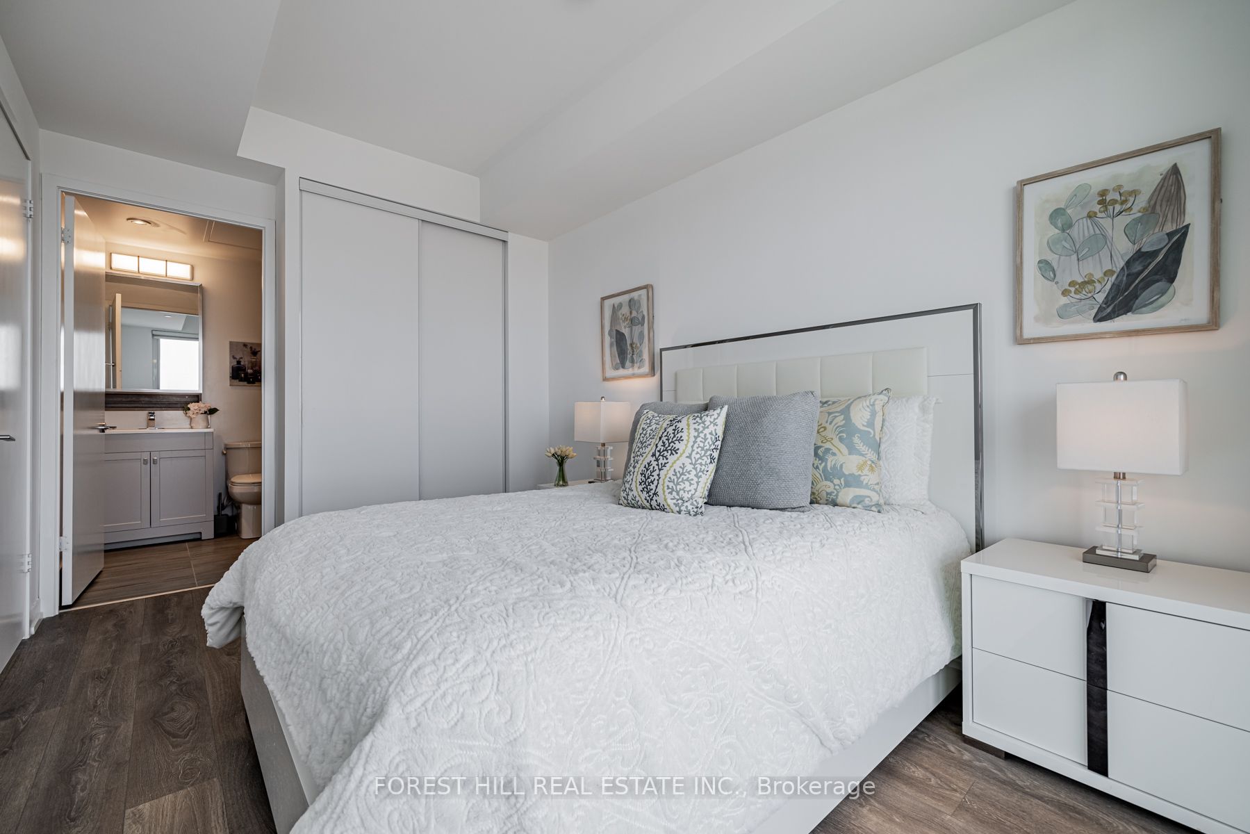 898 Portage Parkway, #4502