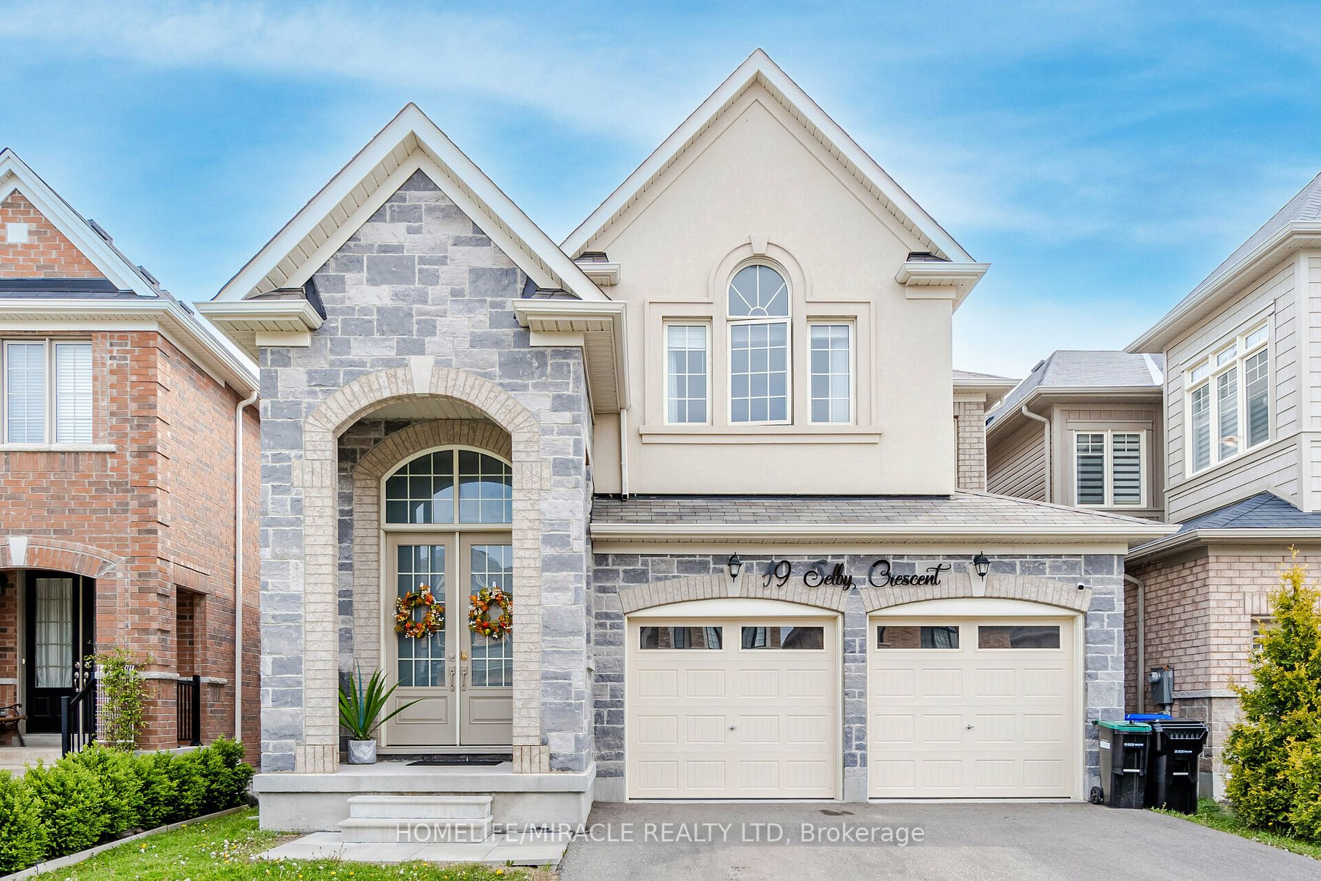 19 Selby Cres