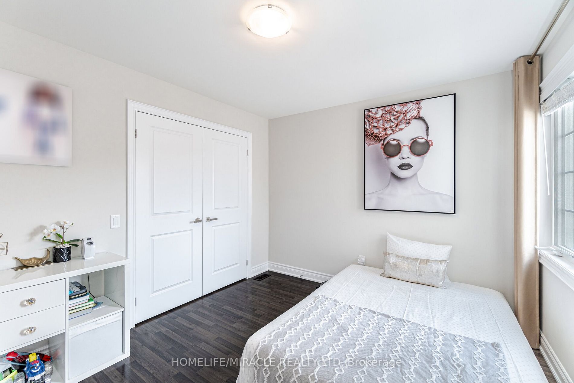 19 Selby Cres
