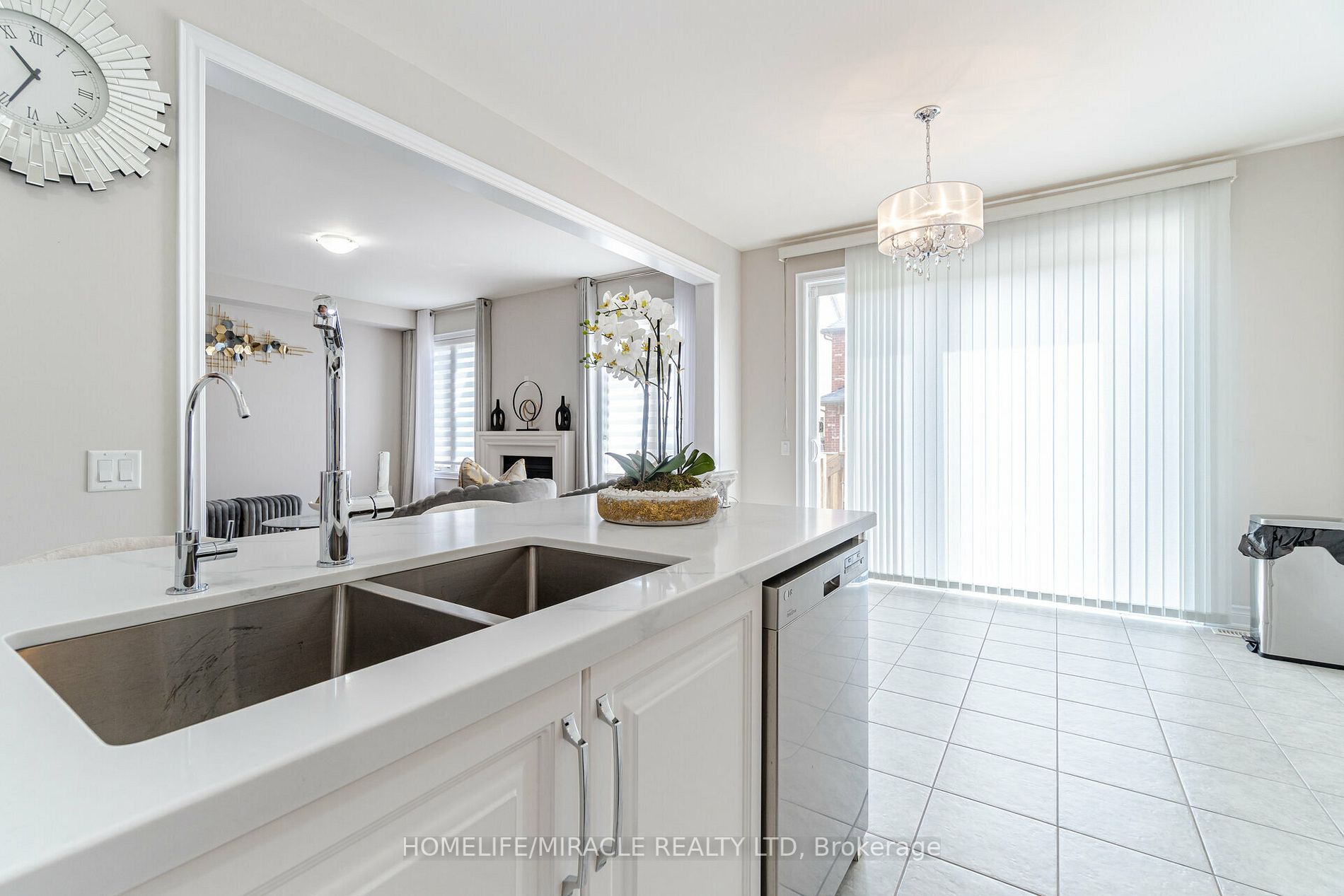 19 Selby Cres