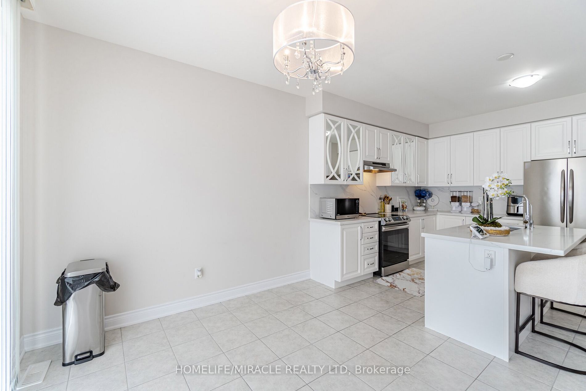 19 Selby Cres