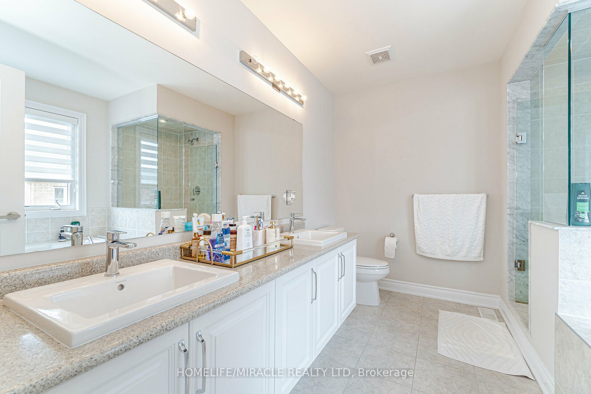 19 Selby Cres