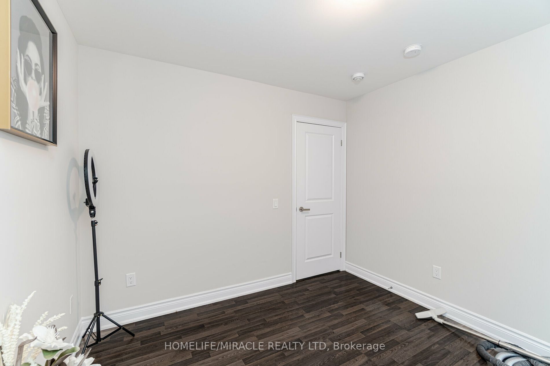 19 Selby Cres