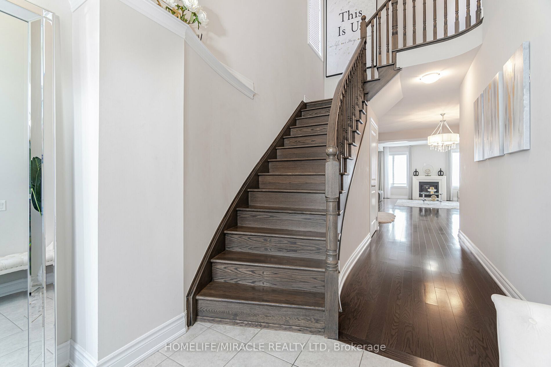 19 Selby Cres