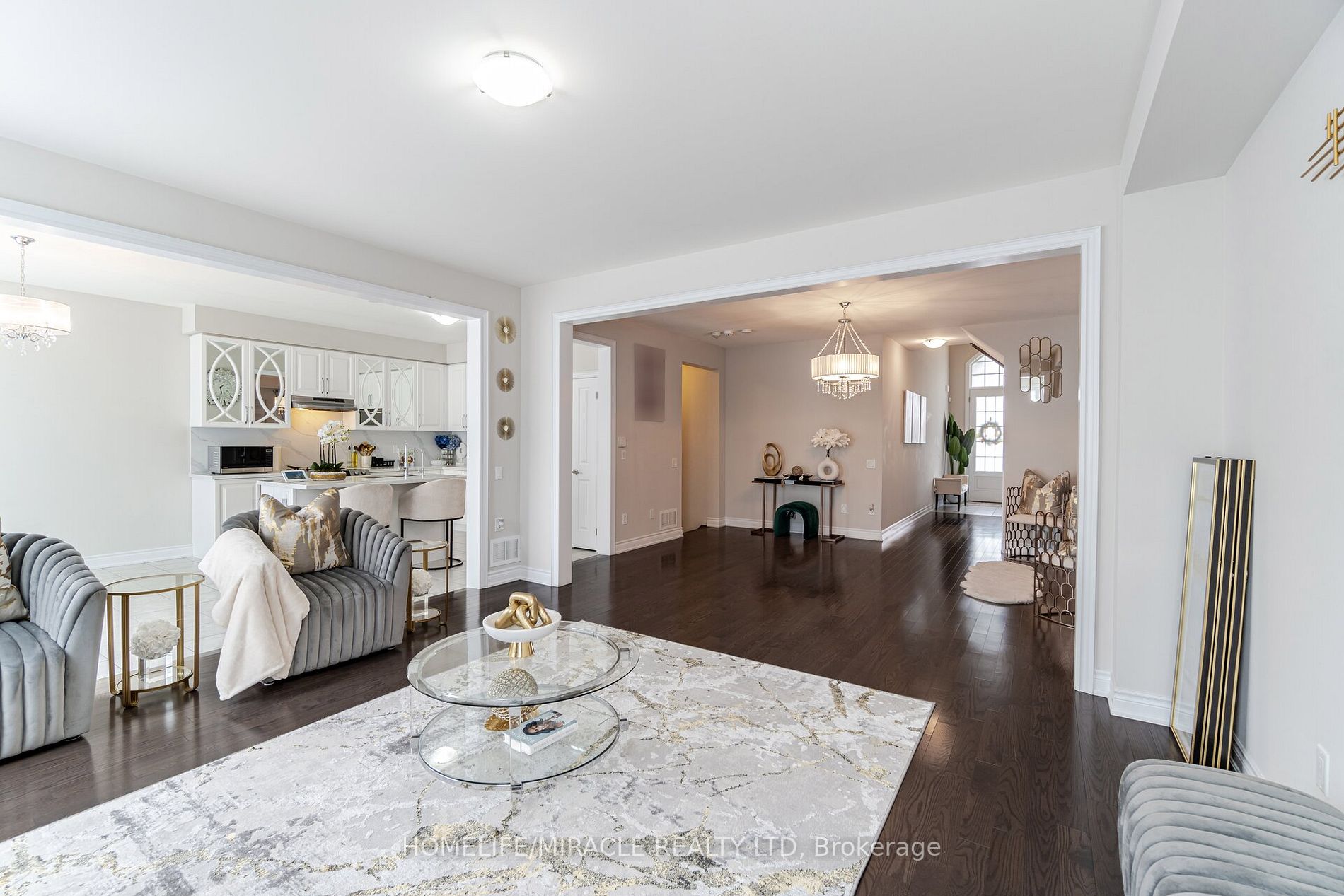 19 Selby Cres