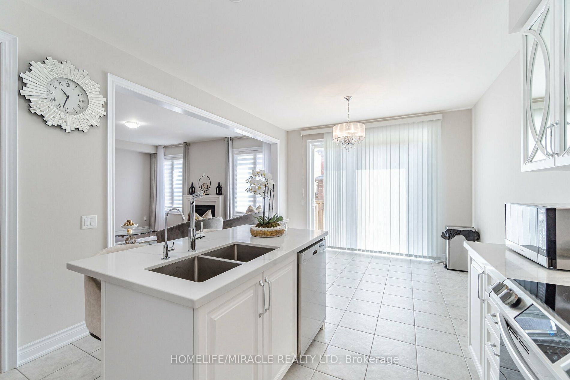 19 Selby Cres