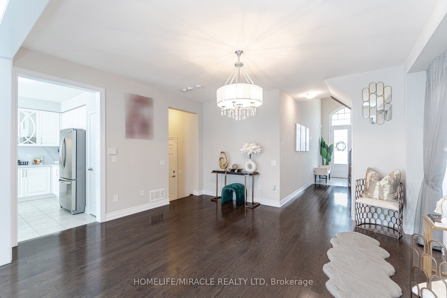 19 Selby Cres