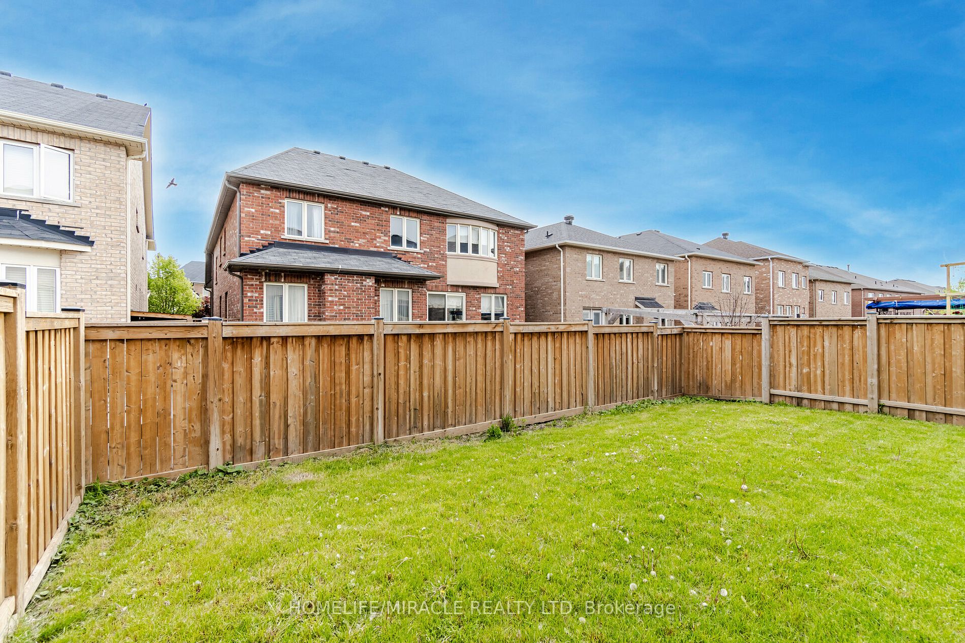 19 Selby Cres