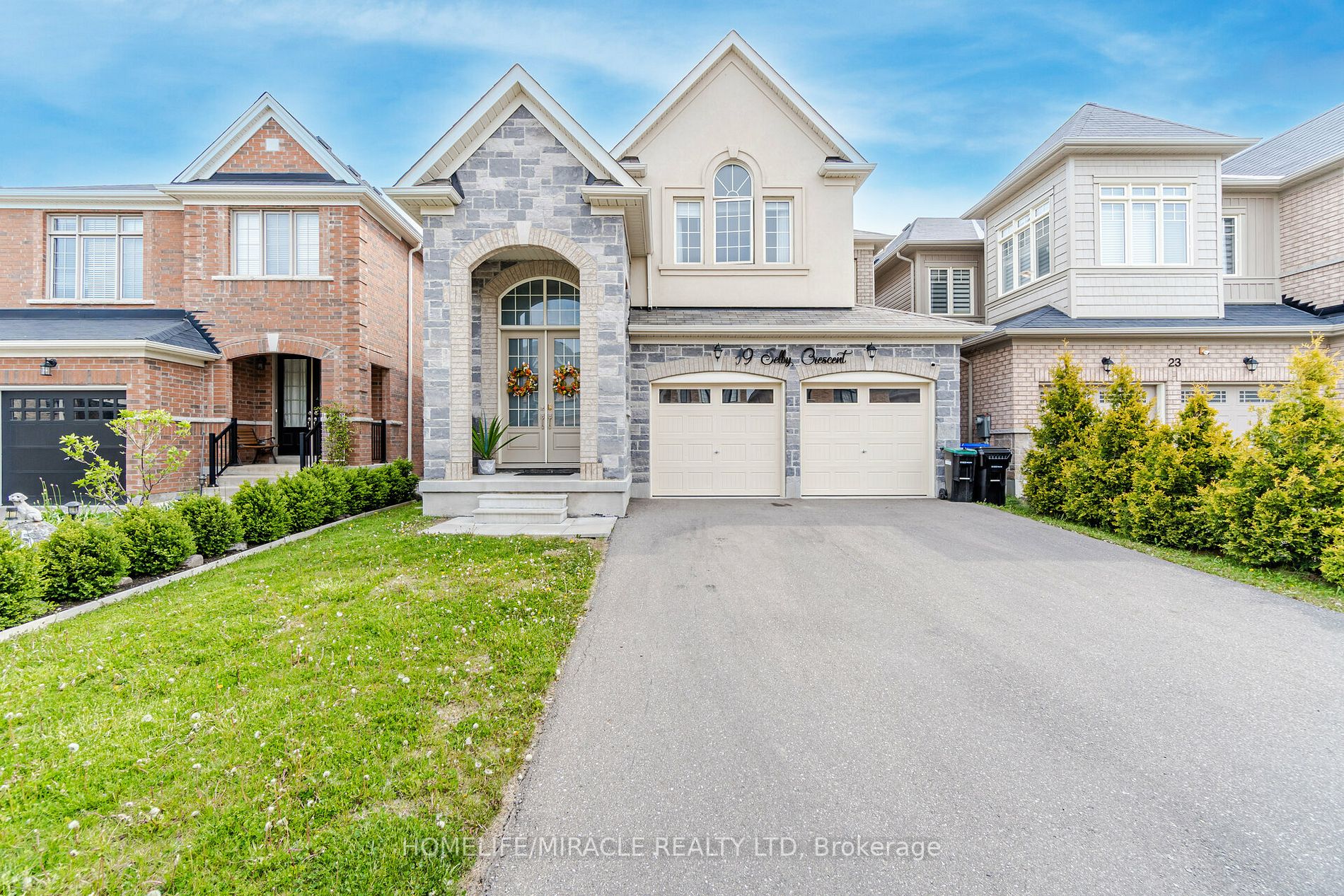 19 Selby Cres