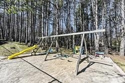305 Woodland Acres Cres