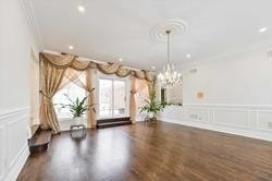 305 Woodland Acres Cres