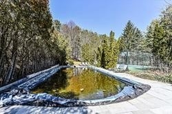 305 Woodland Acres Cres