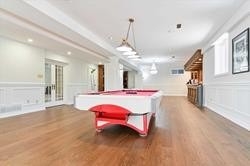 305 Woodland Acres Cres