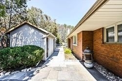 305 Woodland Acres Cres