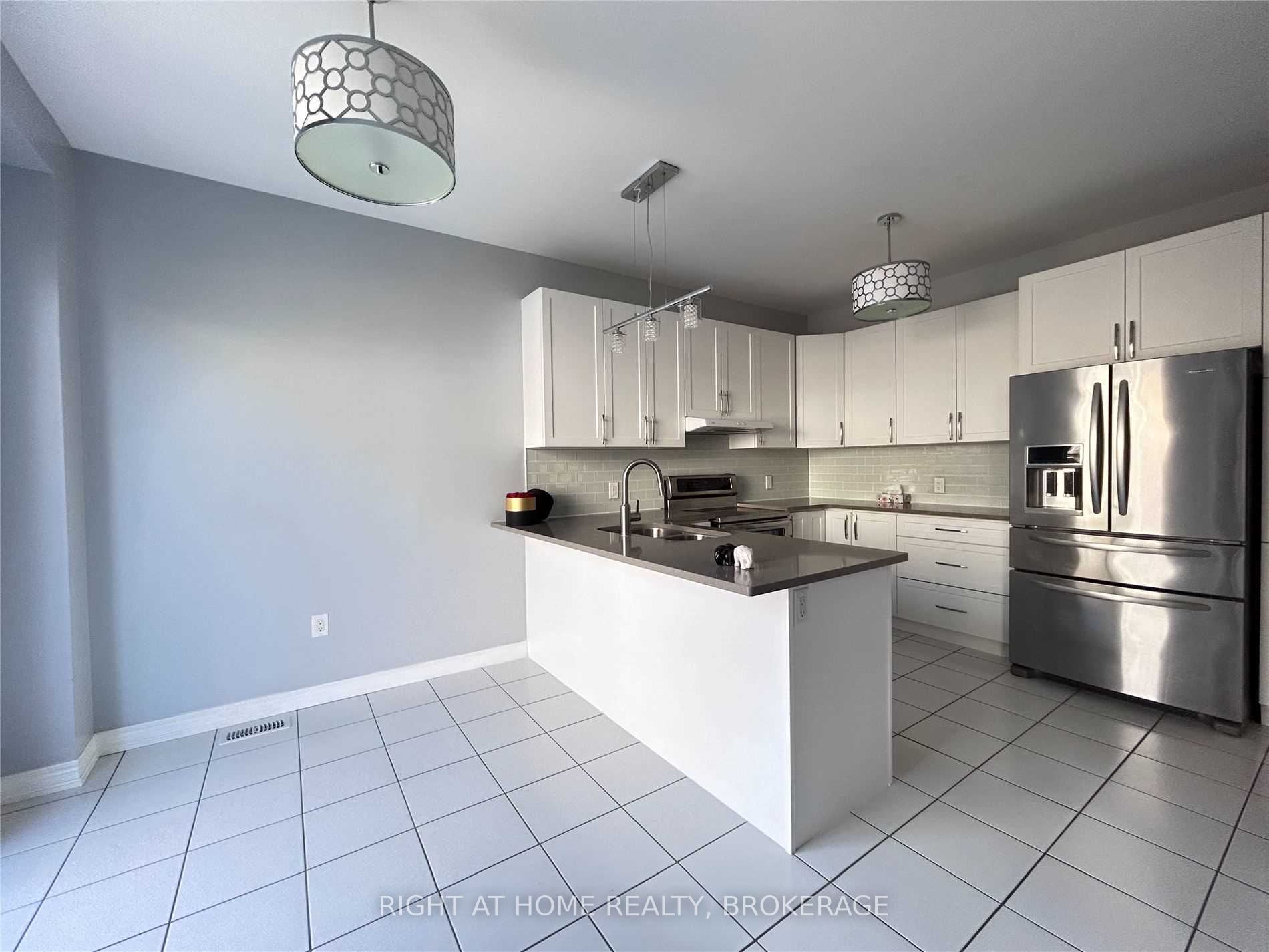438 Kwapis Boulevard