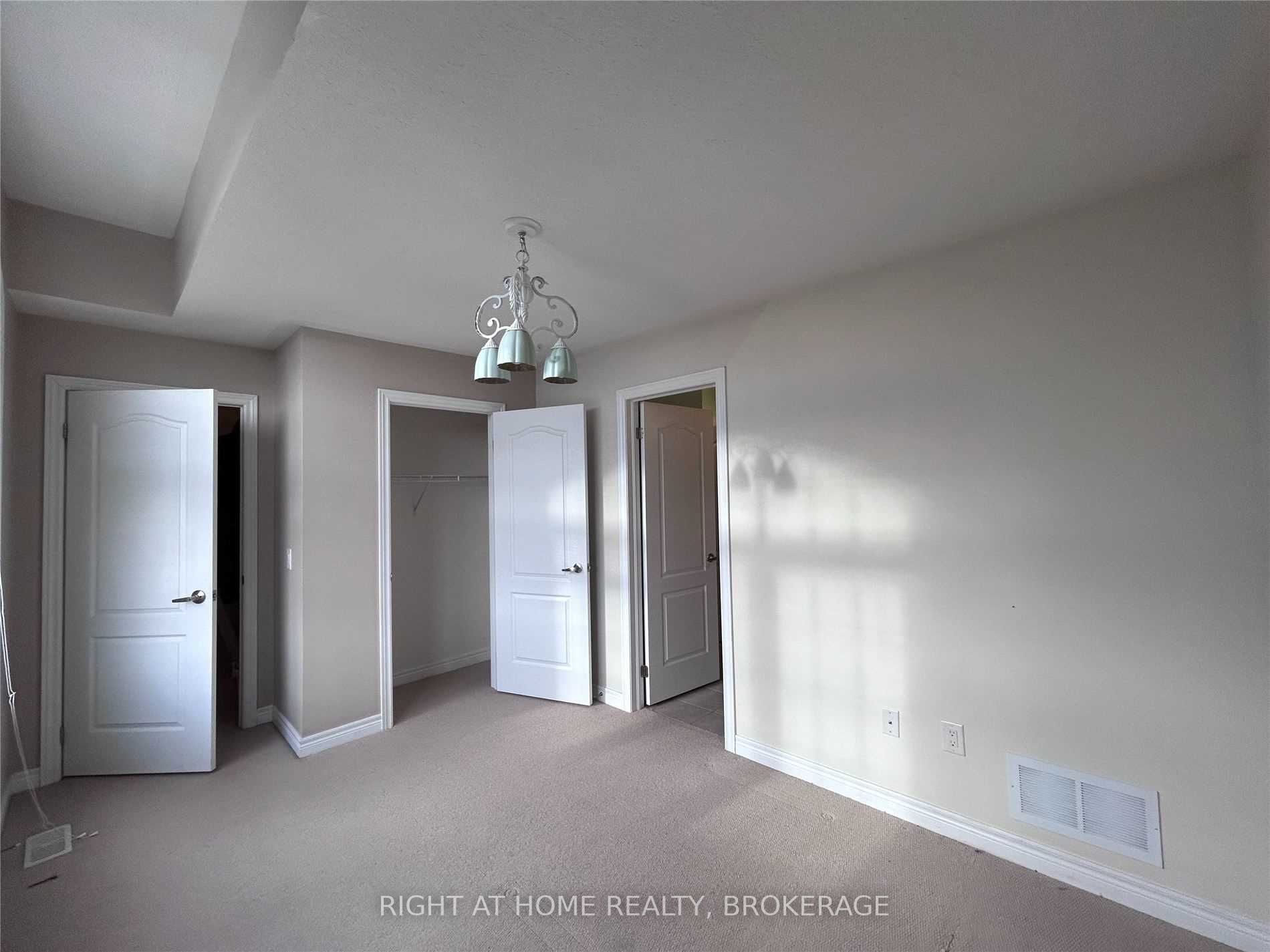 438 Kwapis Boulevard