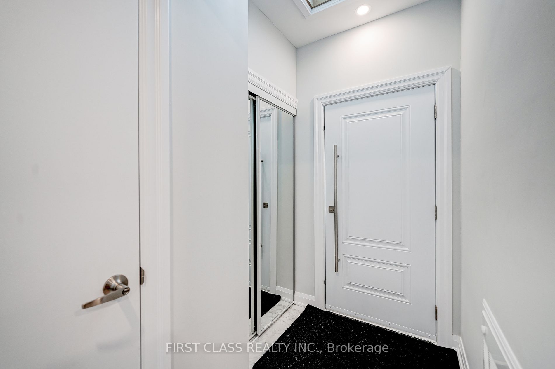 Listing N6037676 - Large Photo # 2