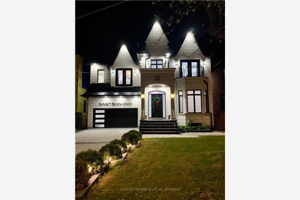 32 Sunset Beach Rd, Richmond Hill
