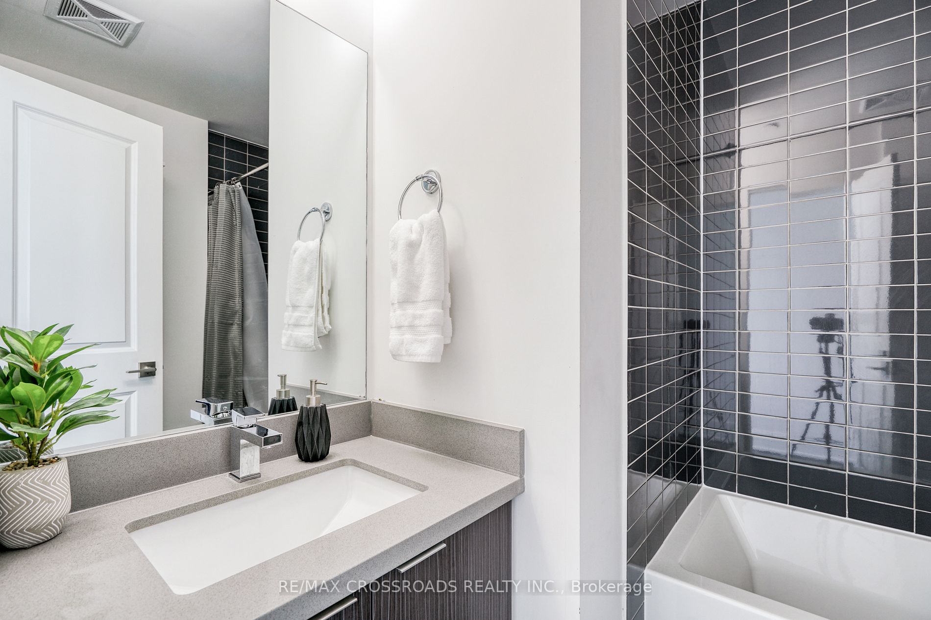 Listing N6040820 - Large Photo # 19