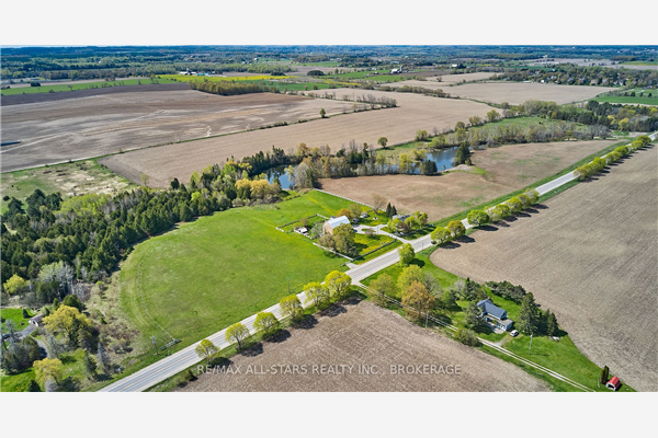 473 Sandford Rd, Uxbridge