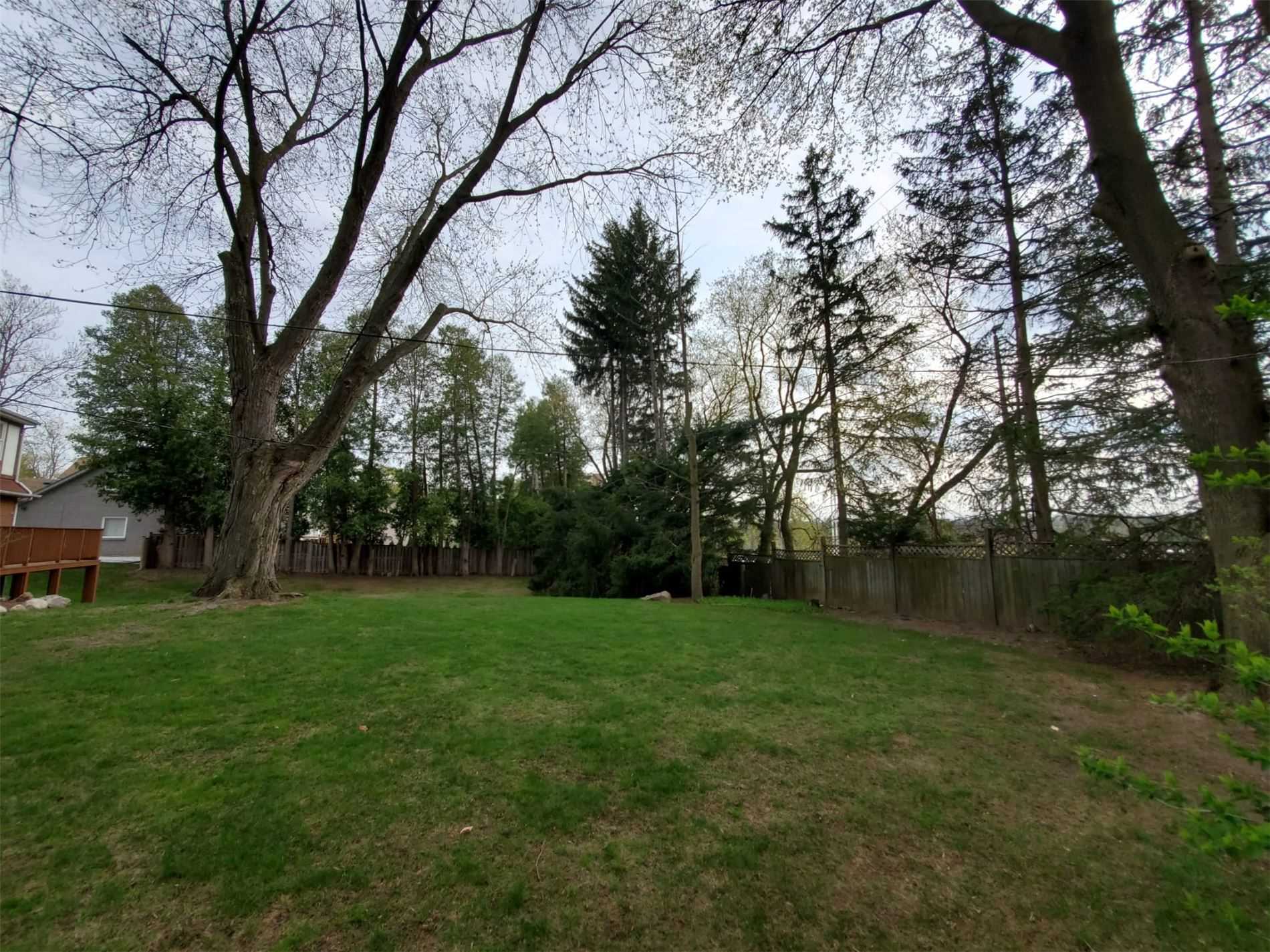 6 Old English Lane