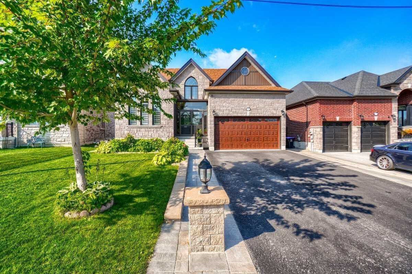 1656 Angus St, Innisfil