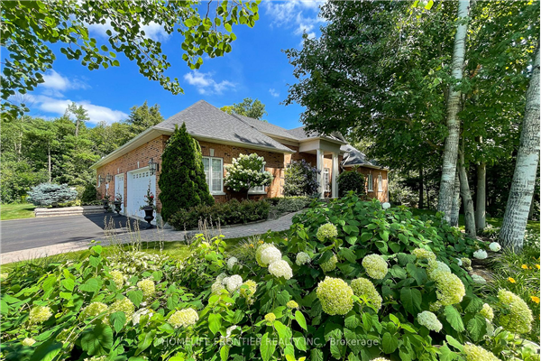 2 Earl Cook Dr, Whitchurch-Stouffville