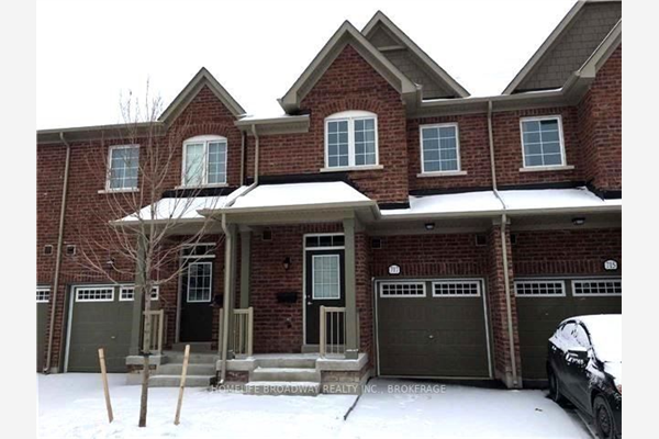 717 Wendy Culbert Cres, Newmarket