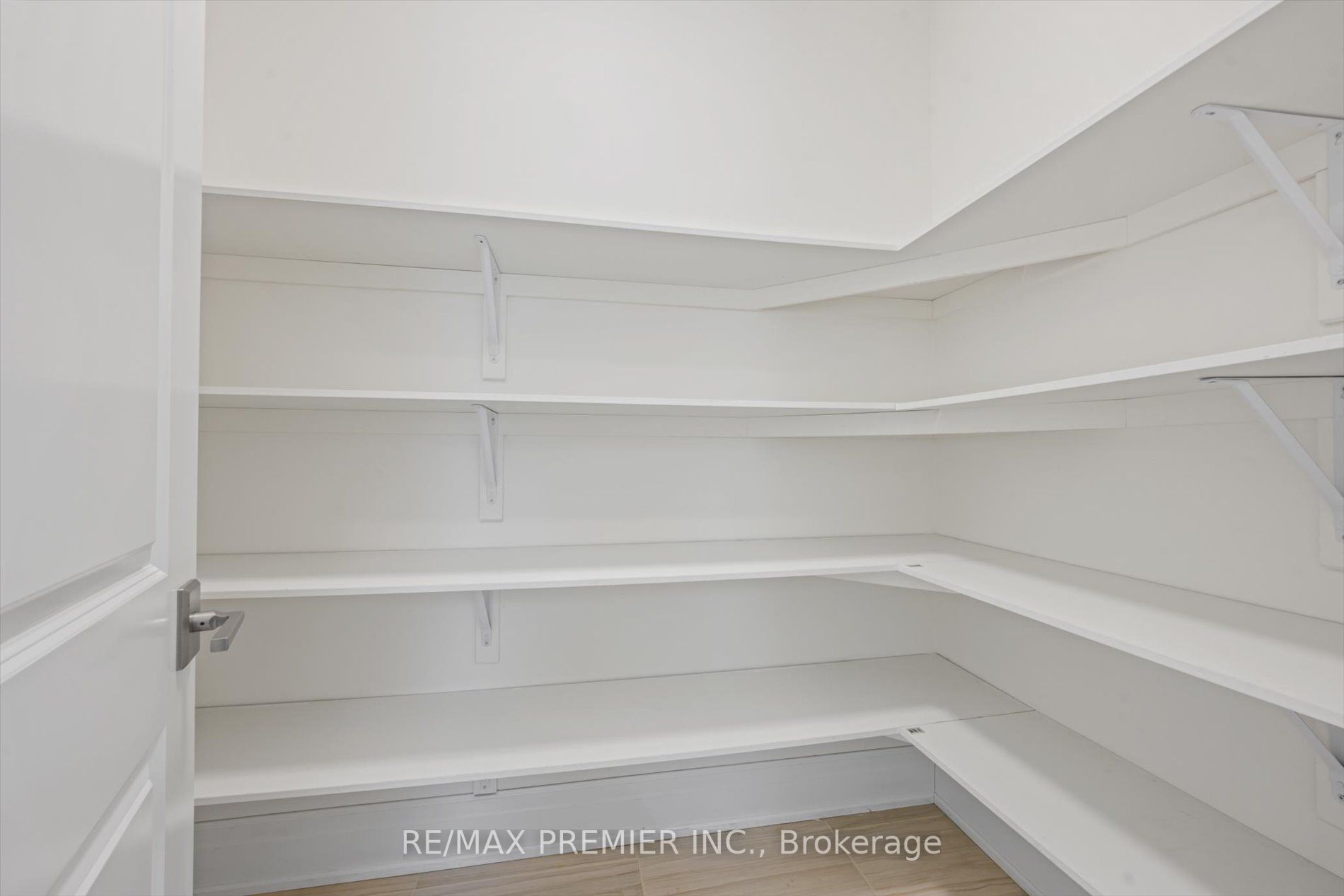 20 Elmers Lane, King