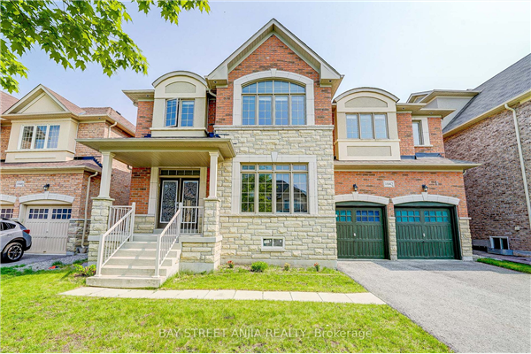 1042 Wilbur Pipher Circ, Newmarket