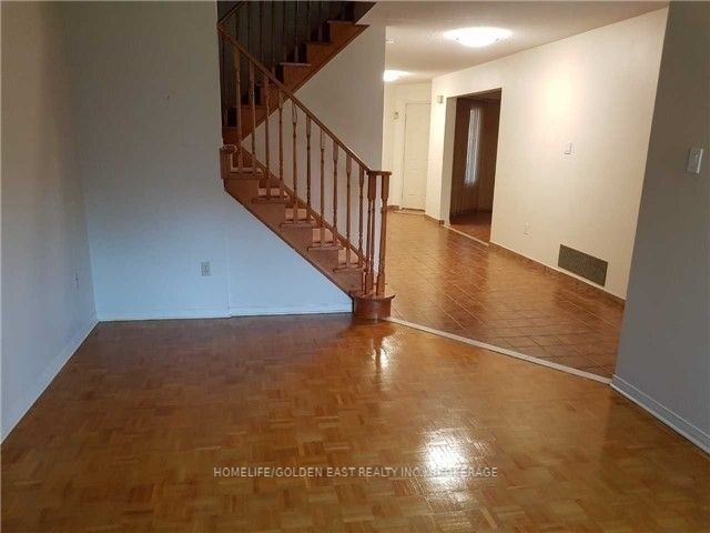 563 Conley Street