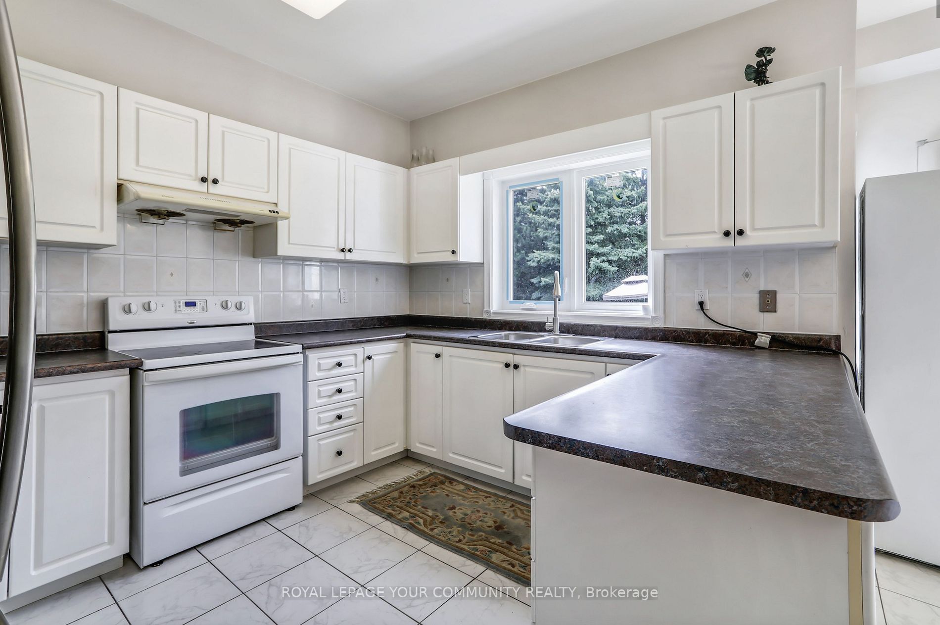 38 Clarendon Dr