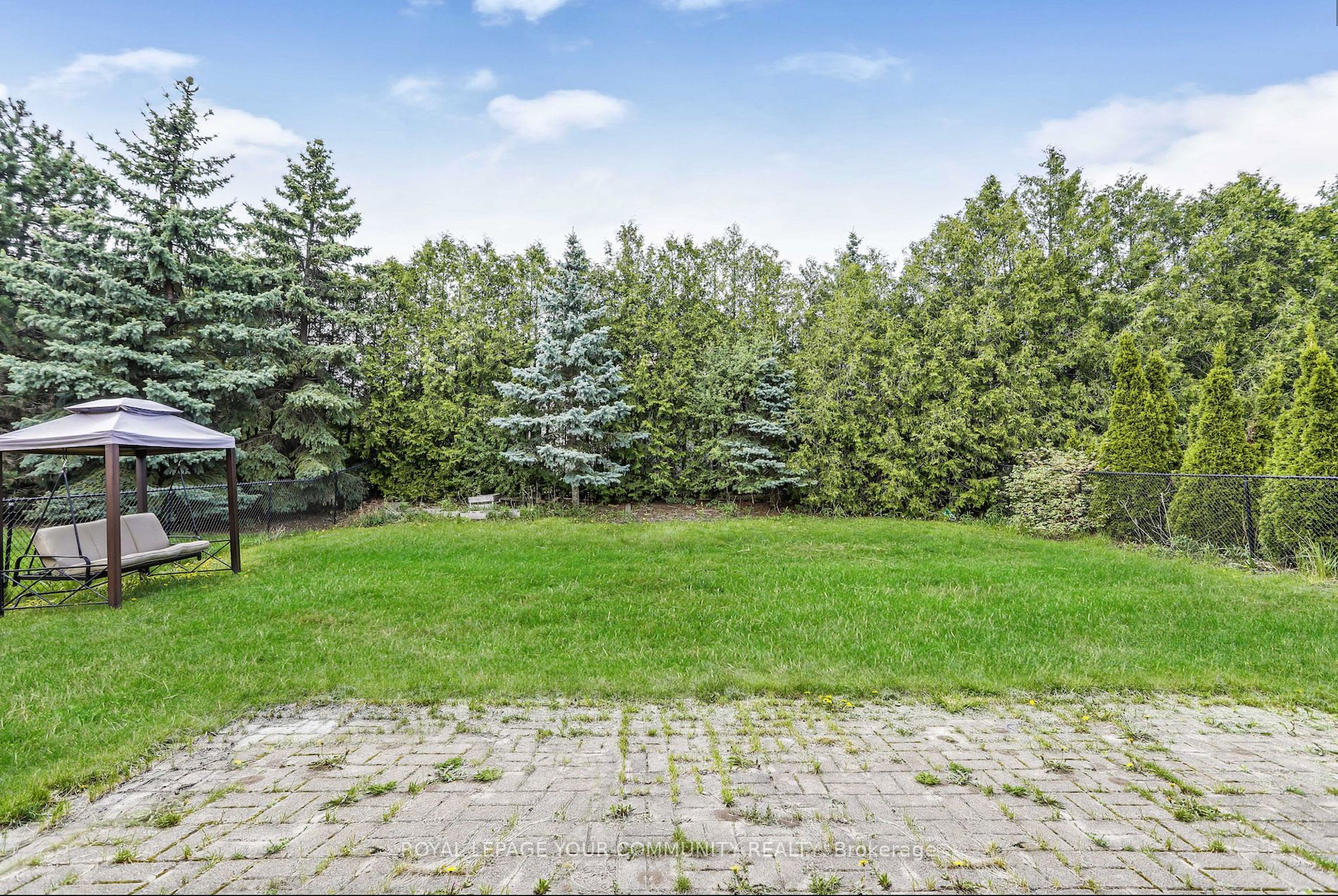 38 Clarendon Dr
