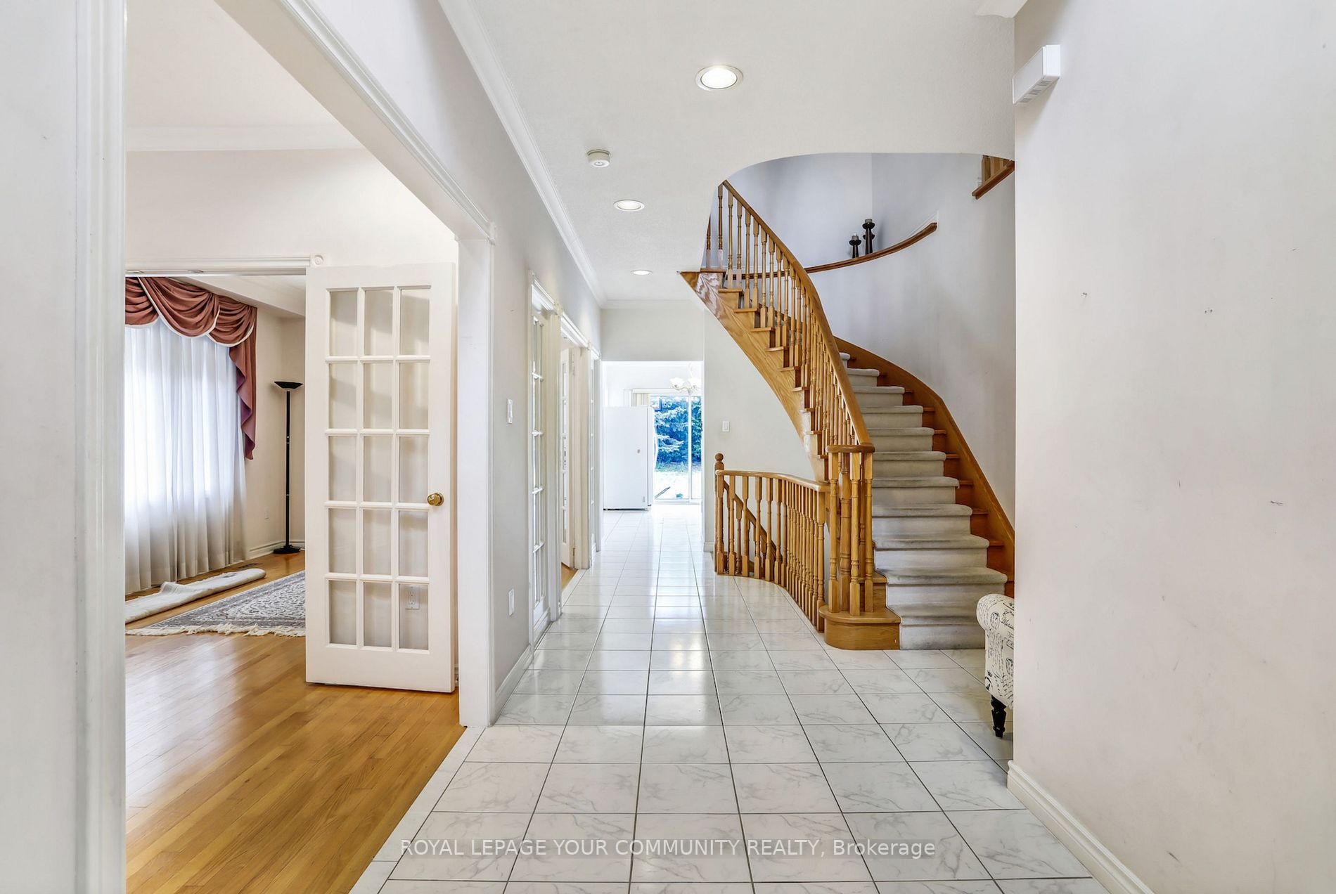 38 Clarendon Dr