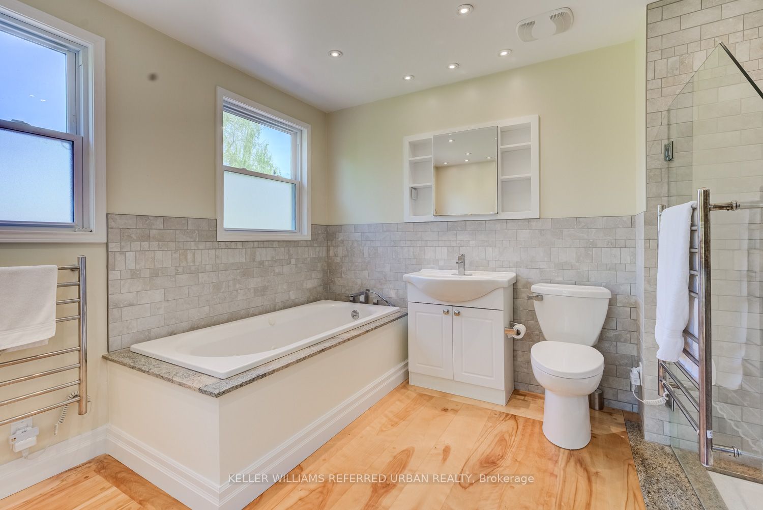 Listing N6045440 - Large Photo # 18