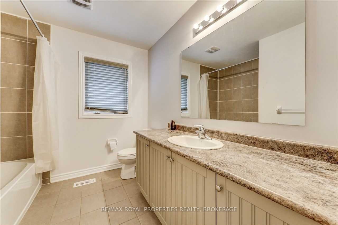 17 Jardine St