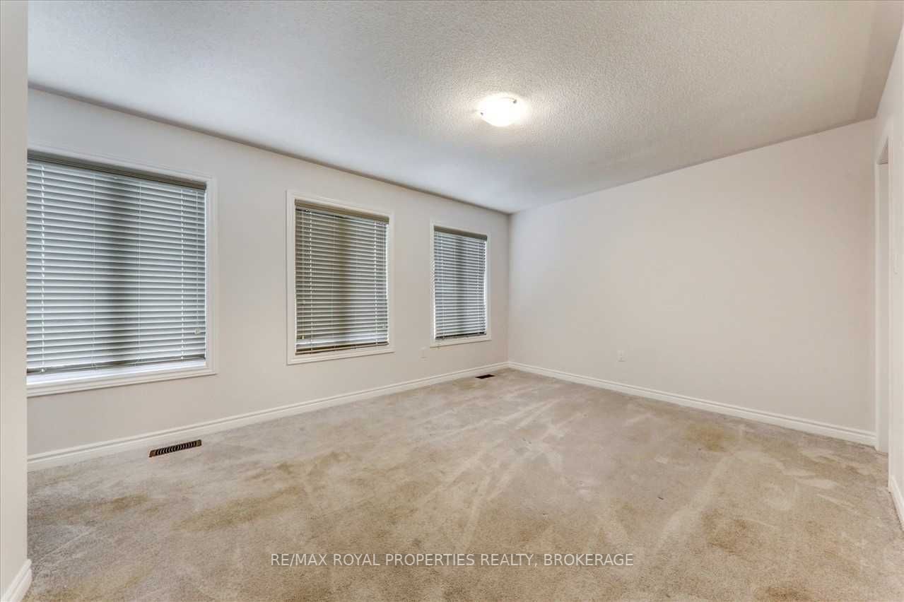 17 Jardine St