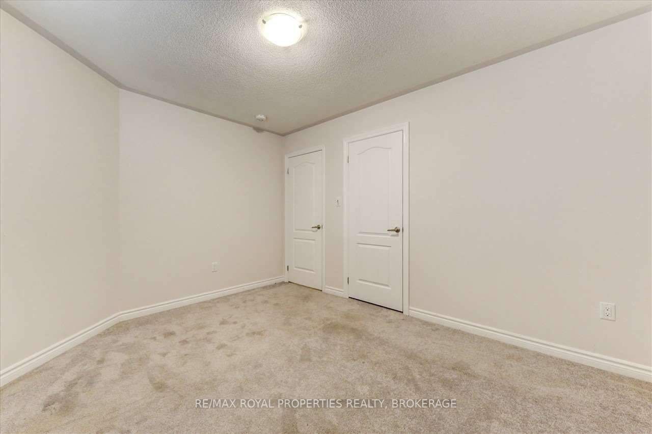 17 Jardine St