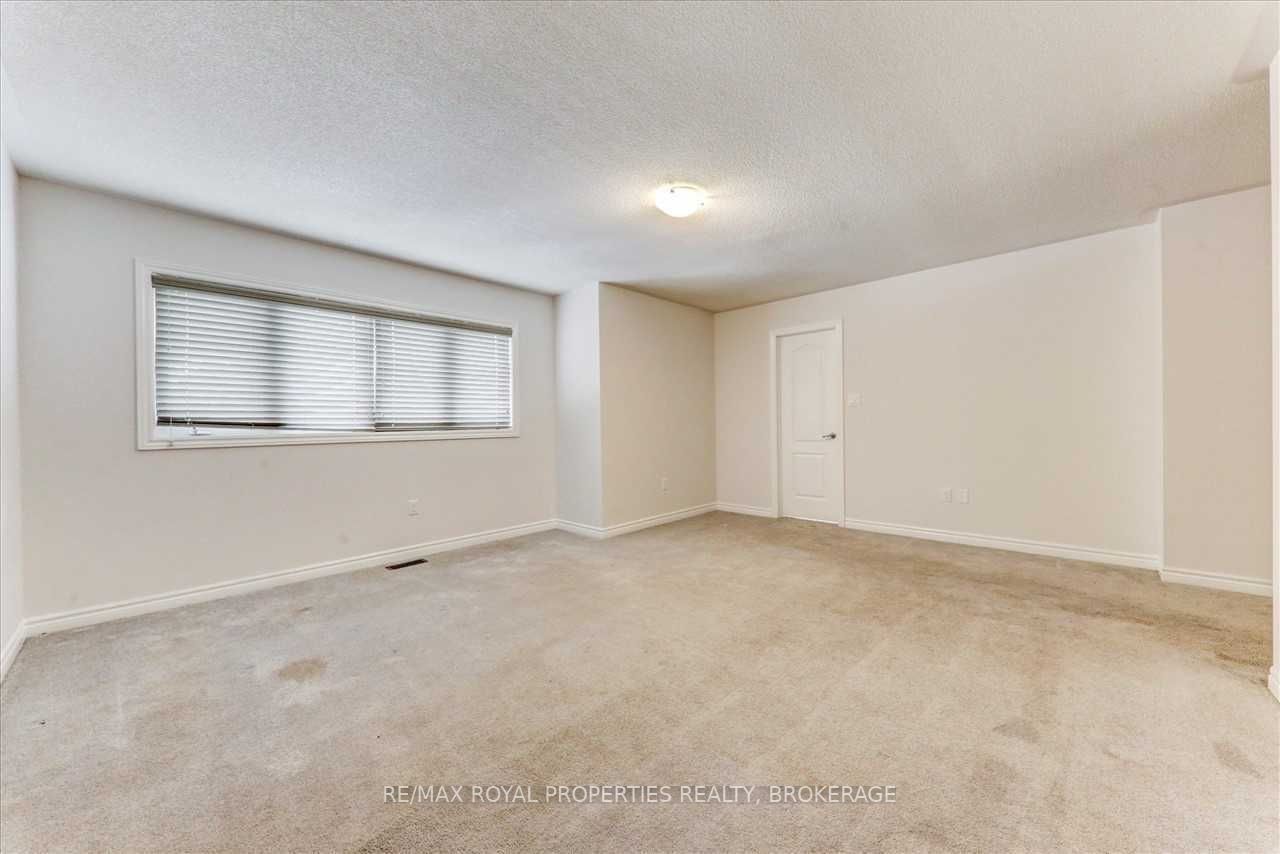 17 Jardine St